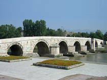 Мост в Скопие