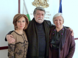На 28 март 2016 Министерката за култура д-р Елизабета Кaнческа-Милевска во работна посета на Софија, во својство на Претседател на Управниот одбор на Форумот на словенски култури (фотографија))