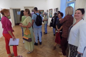 Изложба "Концепти за урбани пеjзажи" на Катерина Деспот и Васка Сандева во КИЦ на РСМ во Софиja (фотографиja)