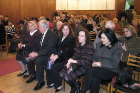 Ана Кондратенко-  виолина, Олег Кондратенко - виолина и Марија Вршкова - пијано, проект: Концерт (фотографија)